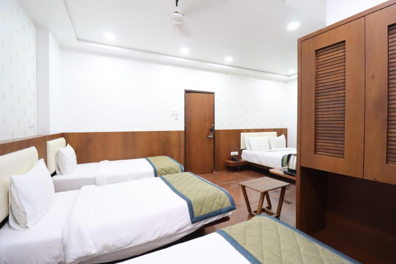 Hotel Center Point 索拉普 外观 照片